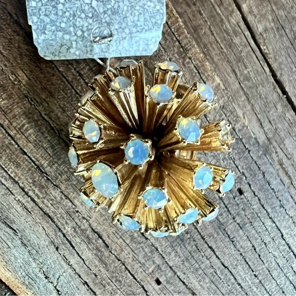 N/A gold ring