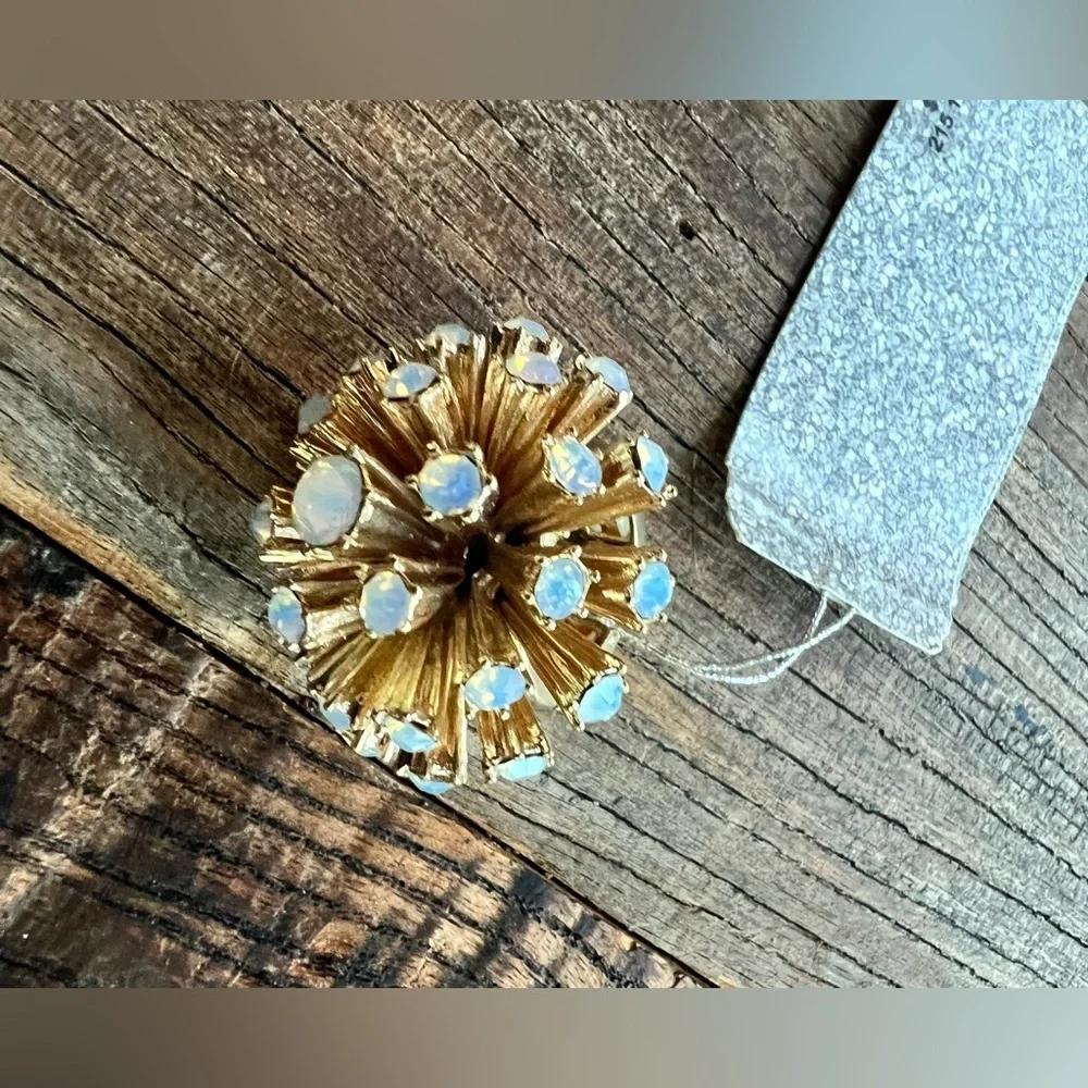 N/A gold ring