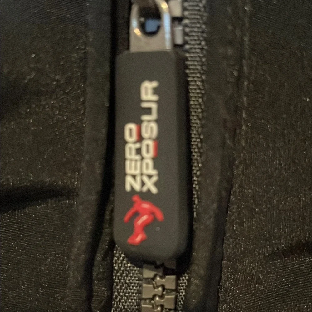 ZeroXposur stylish black
