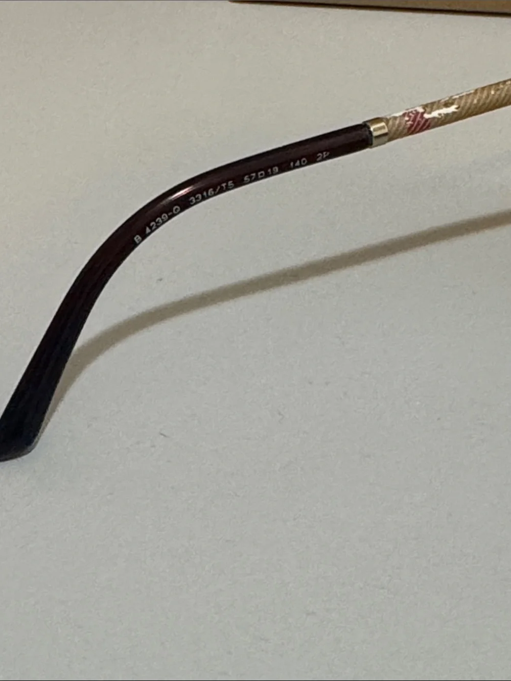 Burberry stylish sunglasses