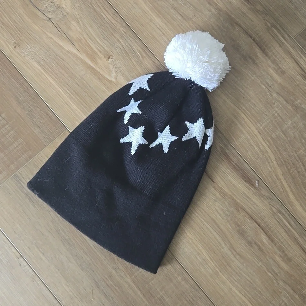 N/A cozy black