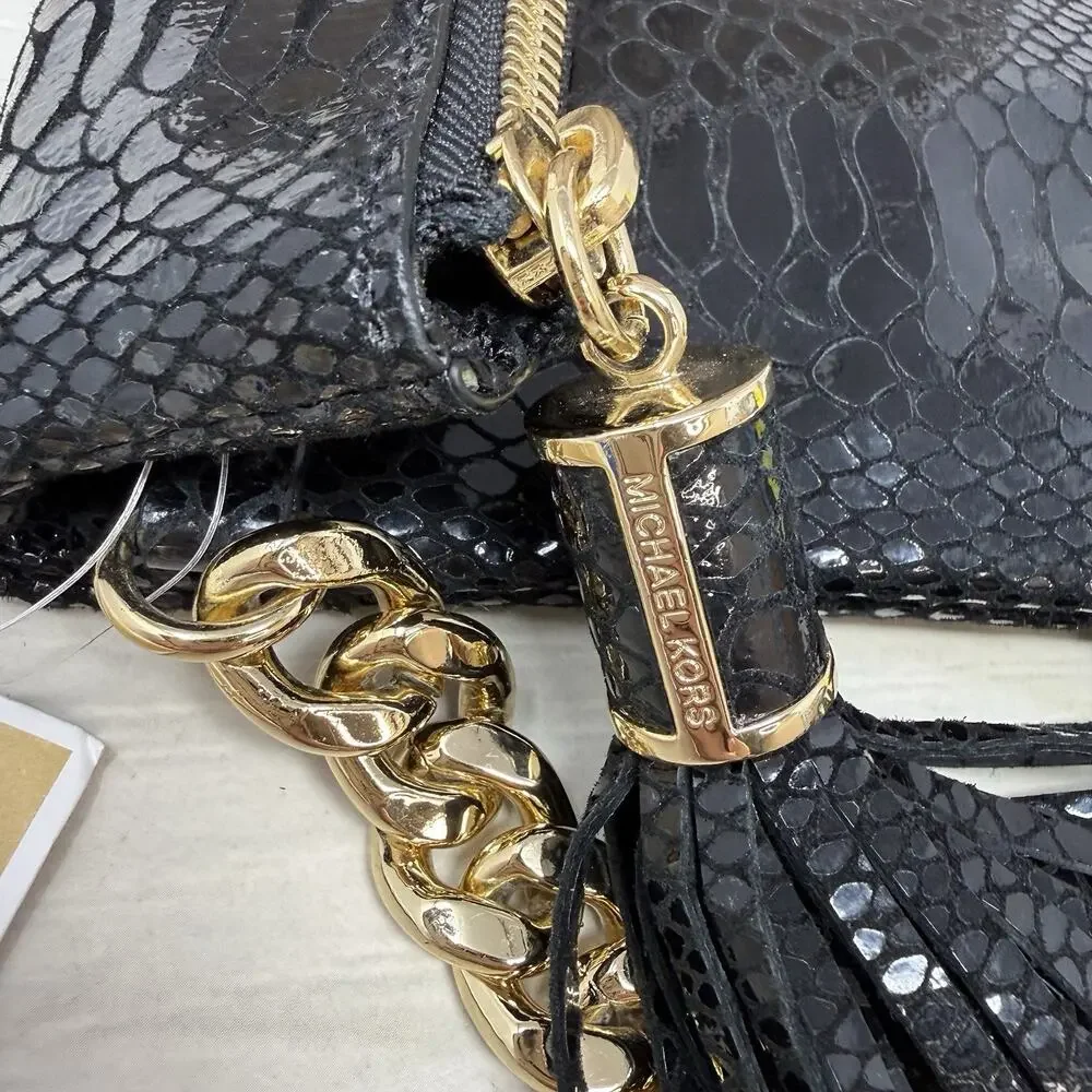 Michael Kors handle 11 wide