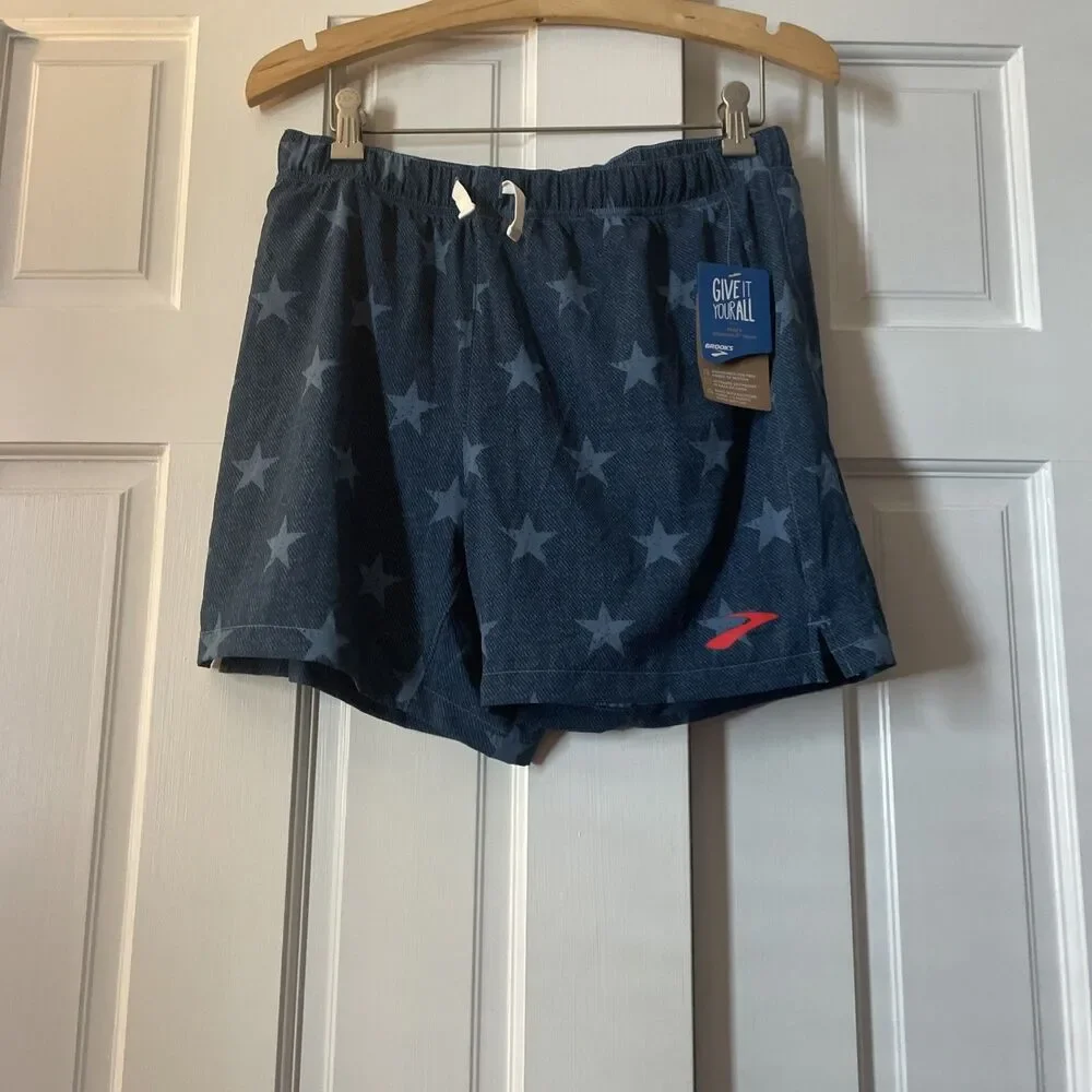 NWT Brooks Running Men's Moment 5