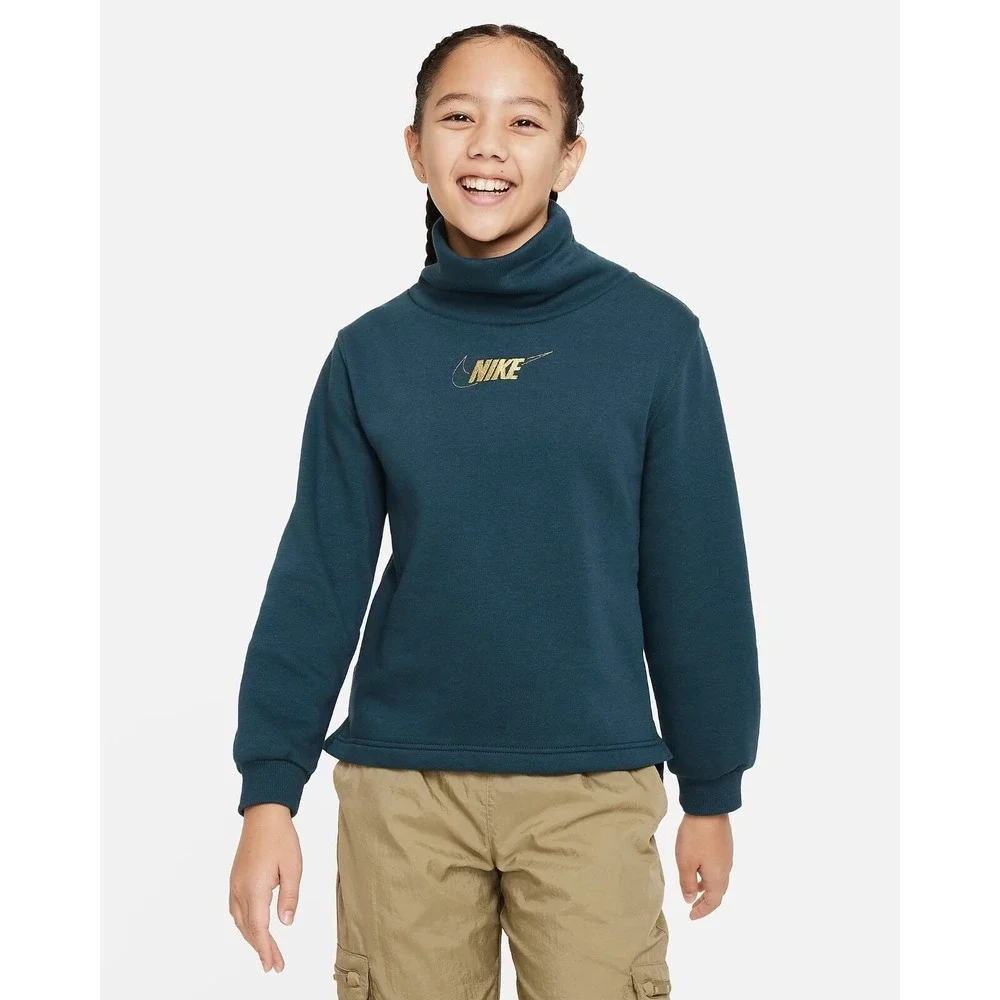 Nike sportswear club