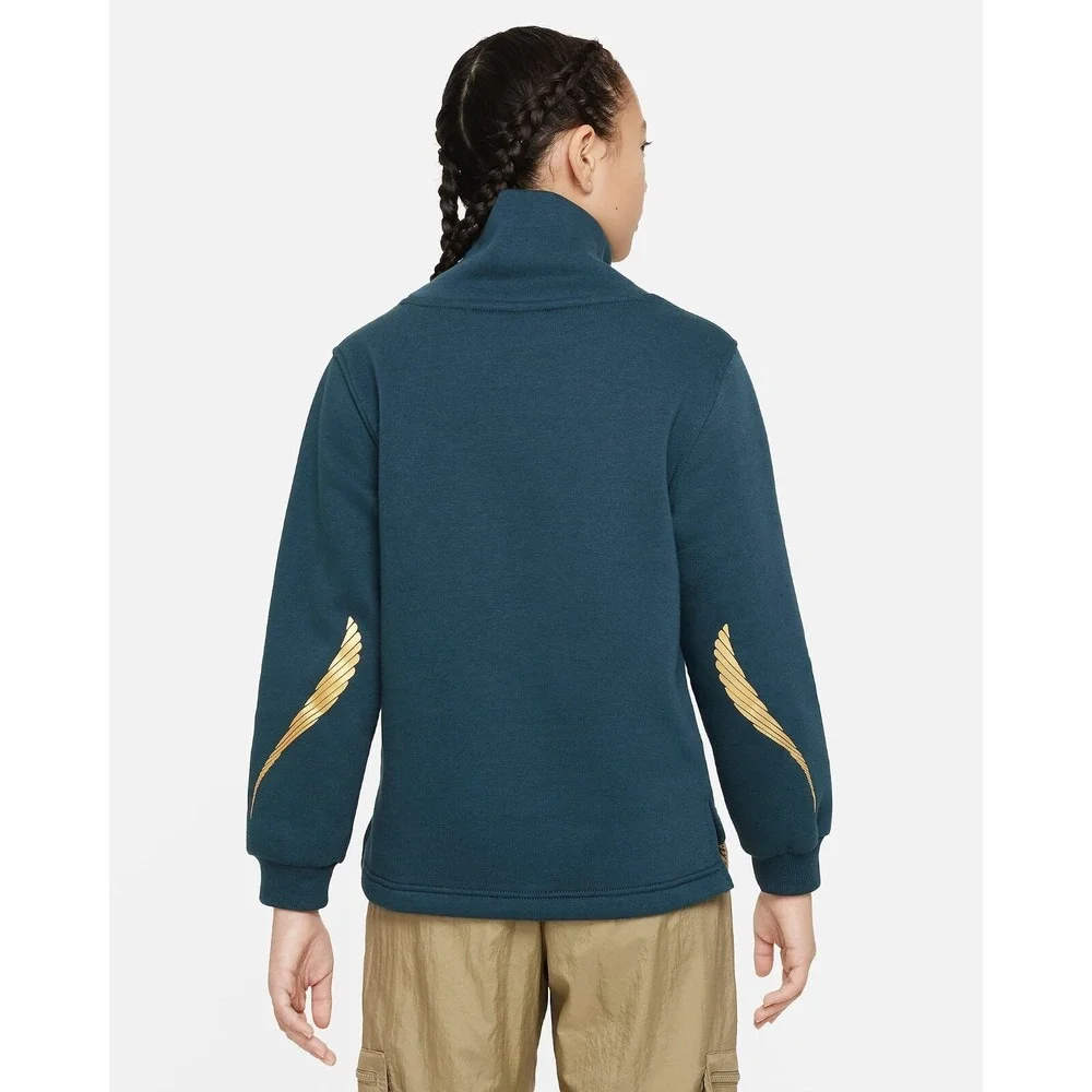 Nike sportswear club