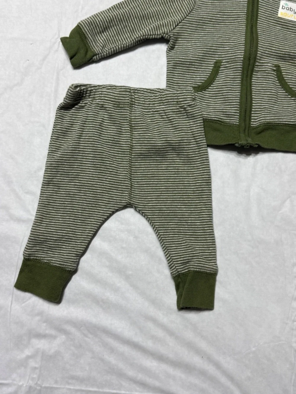 Carters used good ba6154