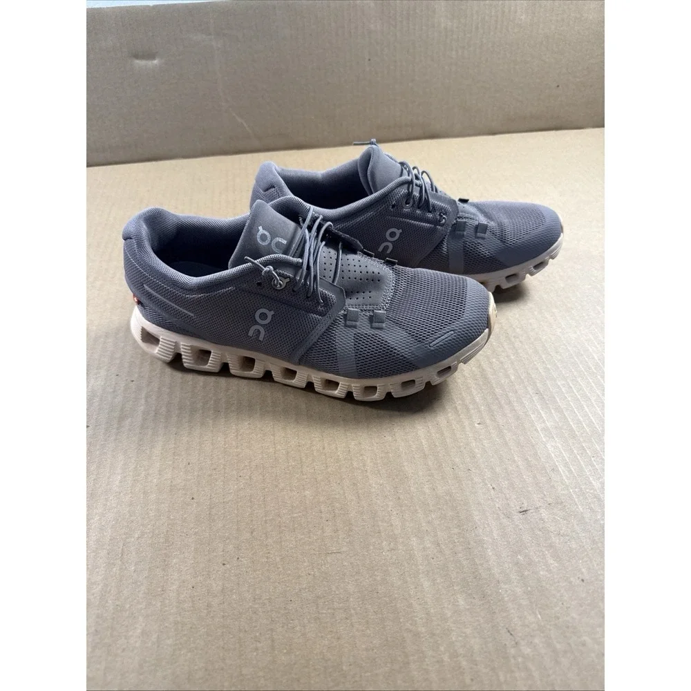 ON Cloud Running Sneakers Shoes Men's Size 8.5 Grey White Lace Up Low Top