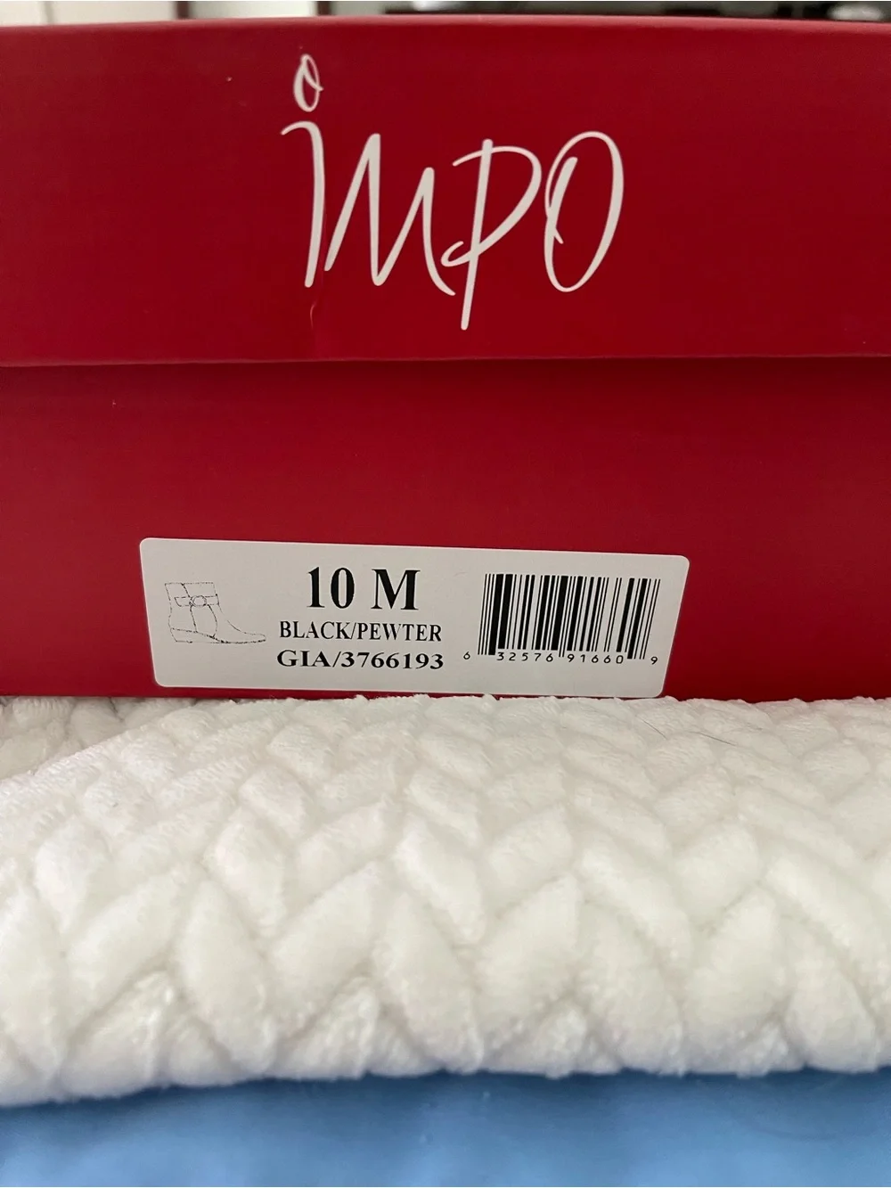 Impo sleek black