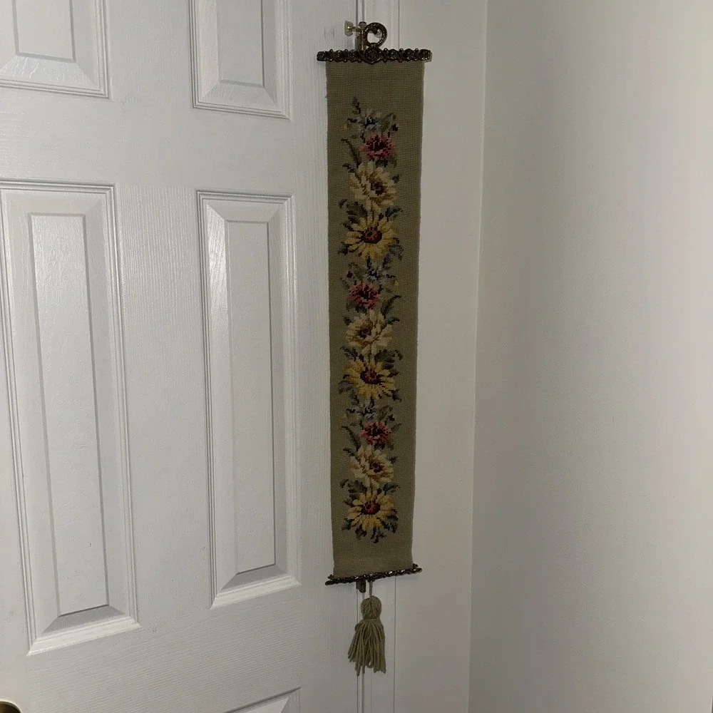 Vintage needlepoint floral tapestry bell pull ornate brass‎ mounts 39