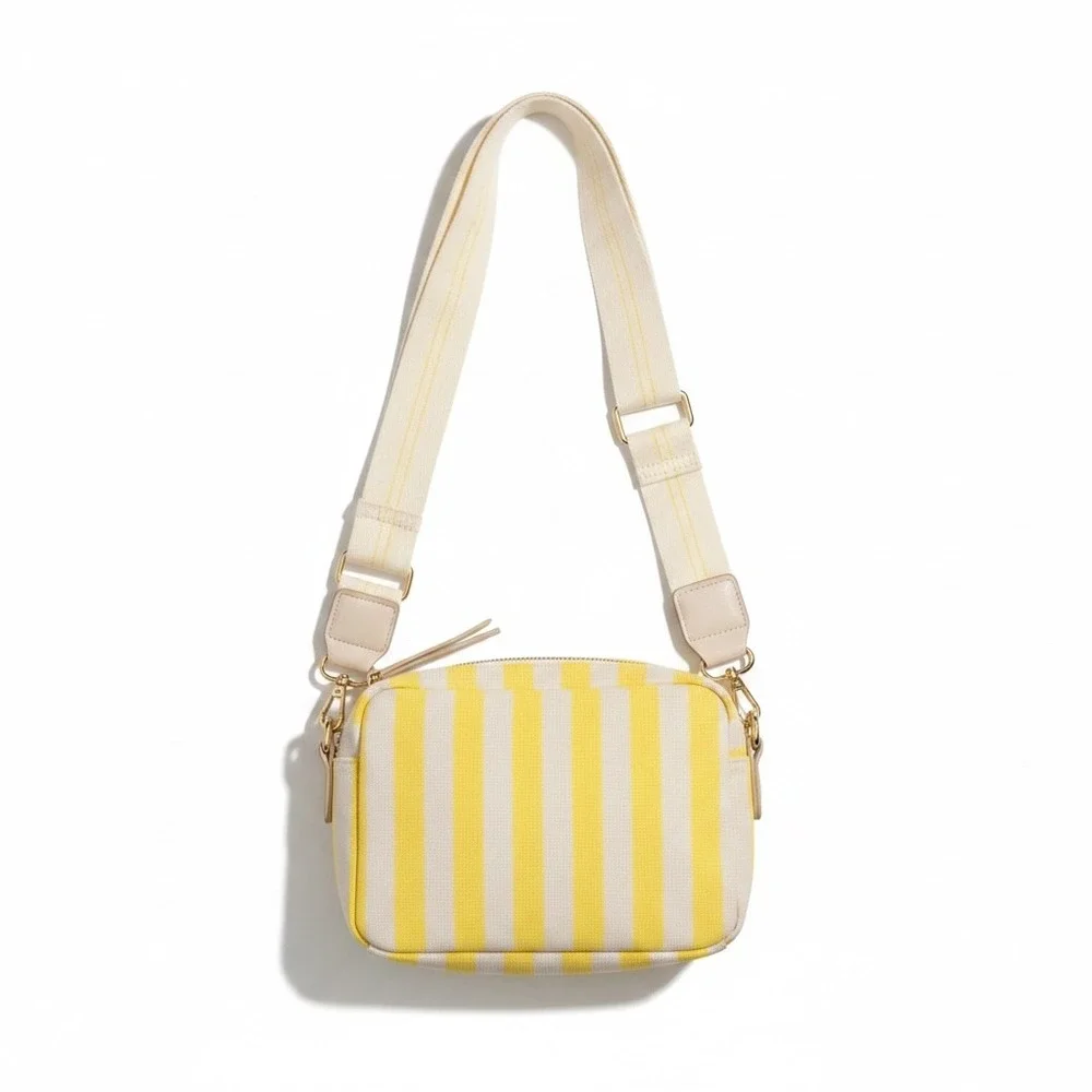 Universal Thread Camera Crossbody Bag NWOT