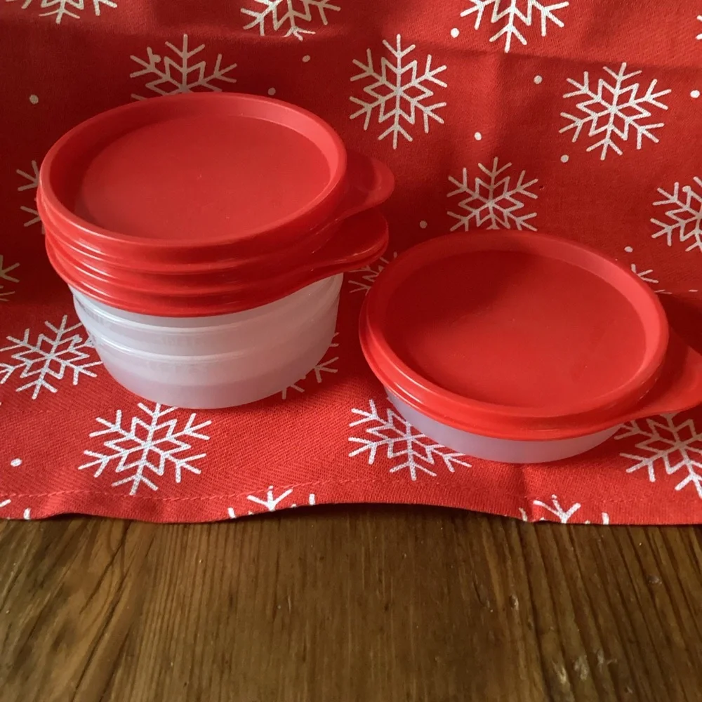 Tupperware bundle little