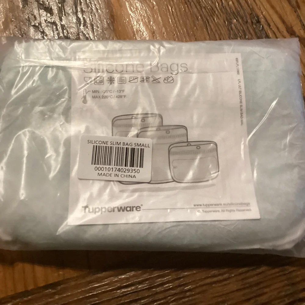 Tupperware silicone bag