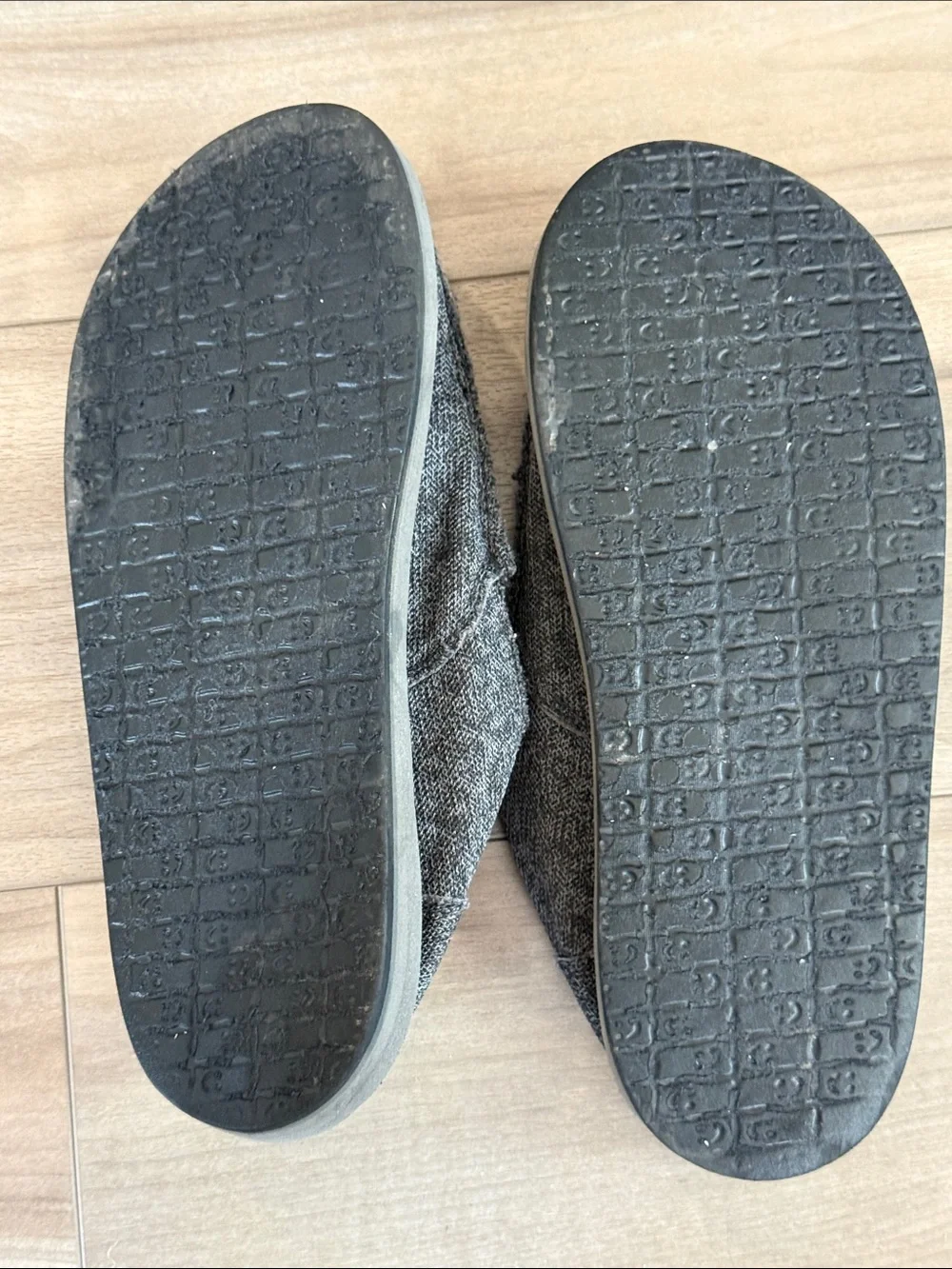 Sanuk breathable knit