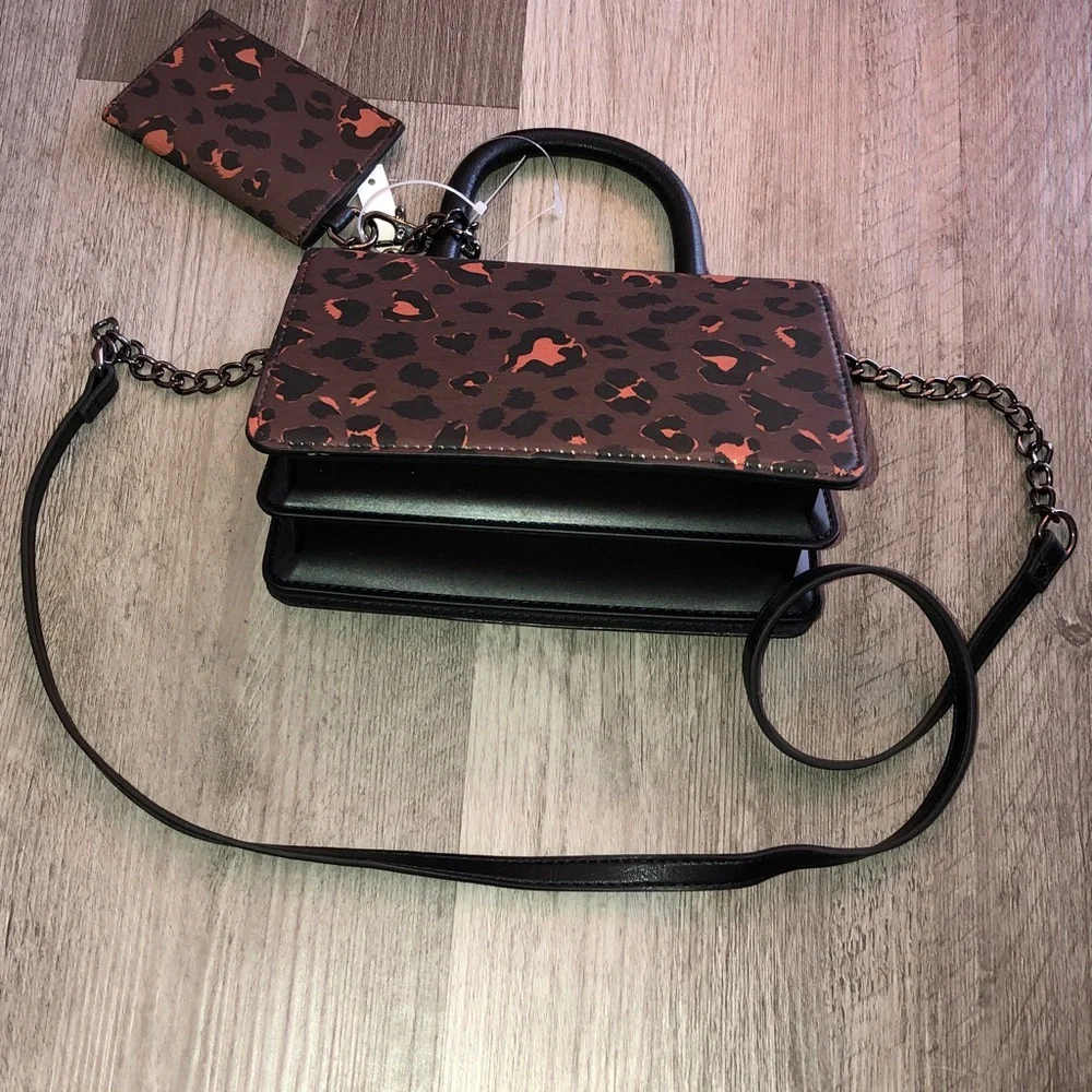 Betsey Johnson brown orange