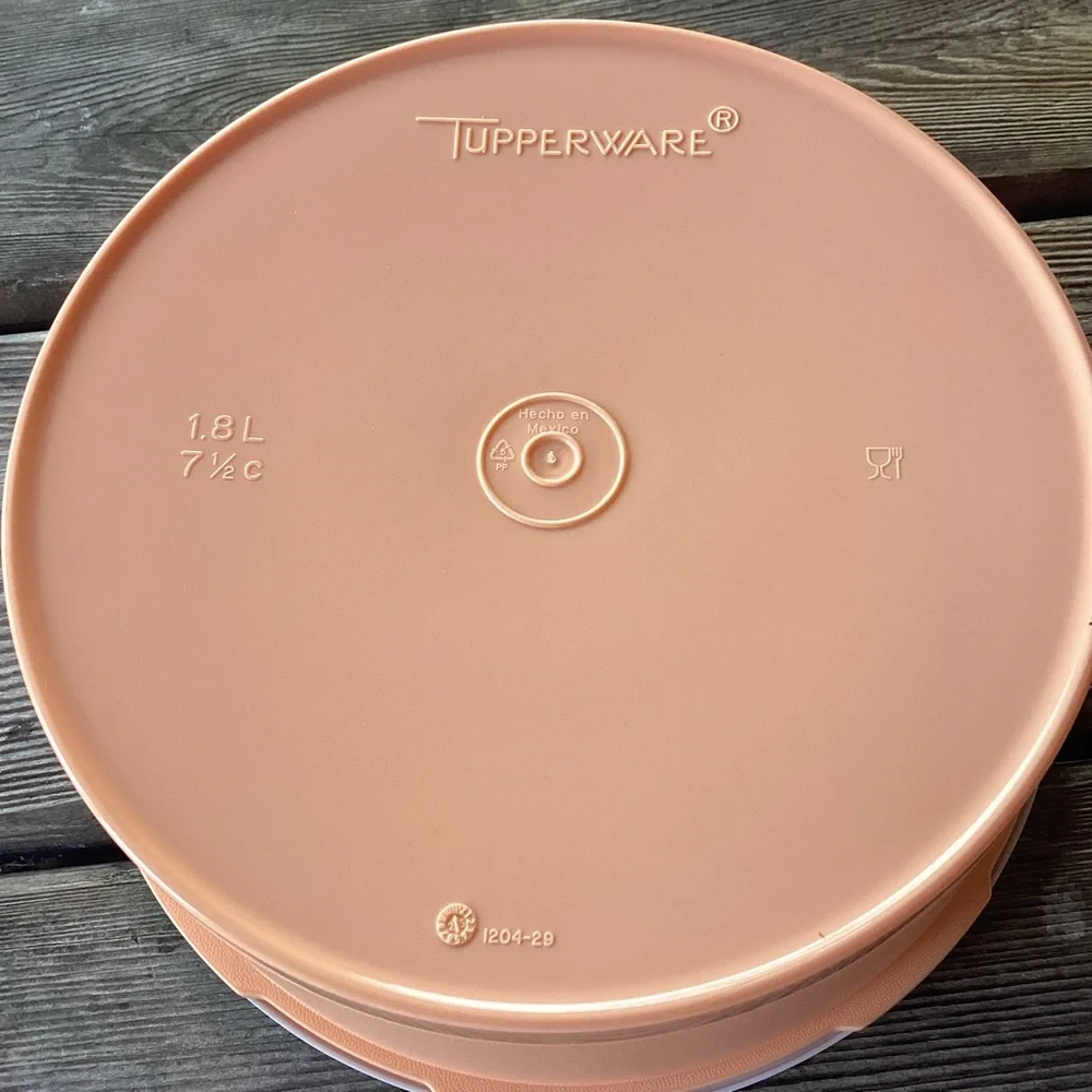 Tupperware servalier stacking
