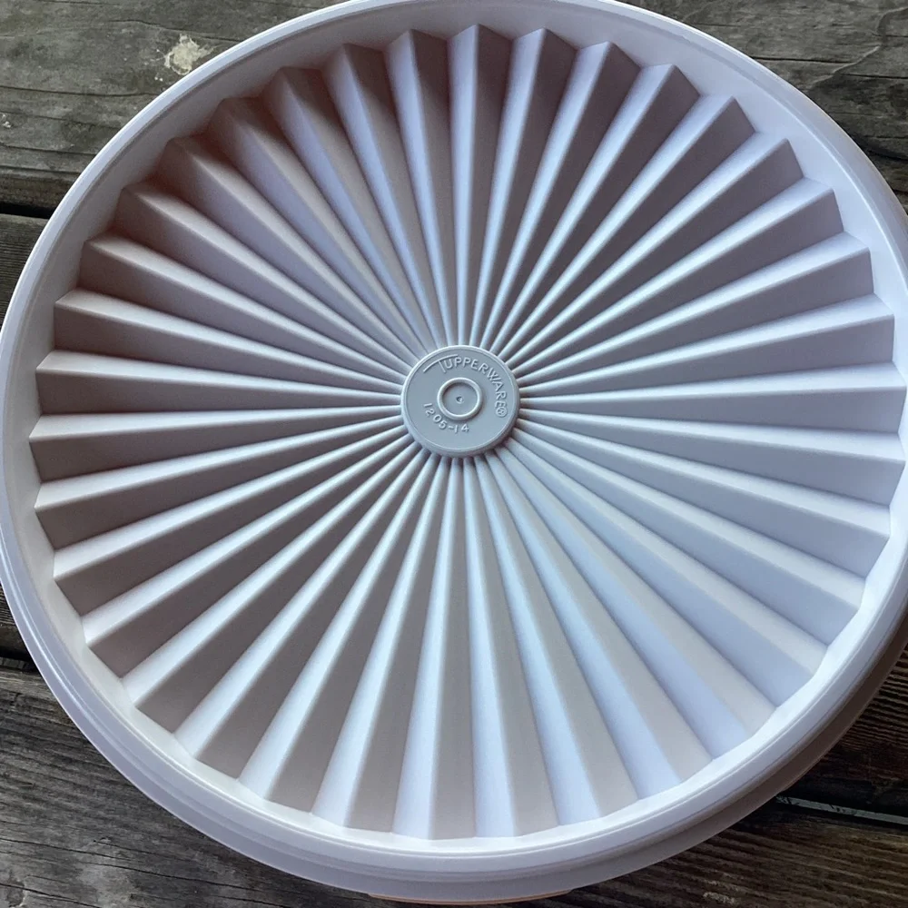 Tupperware servalier stacking