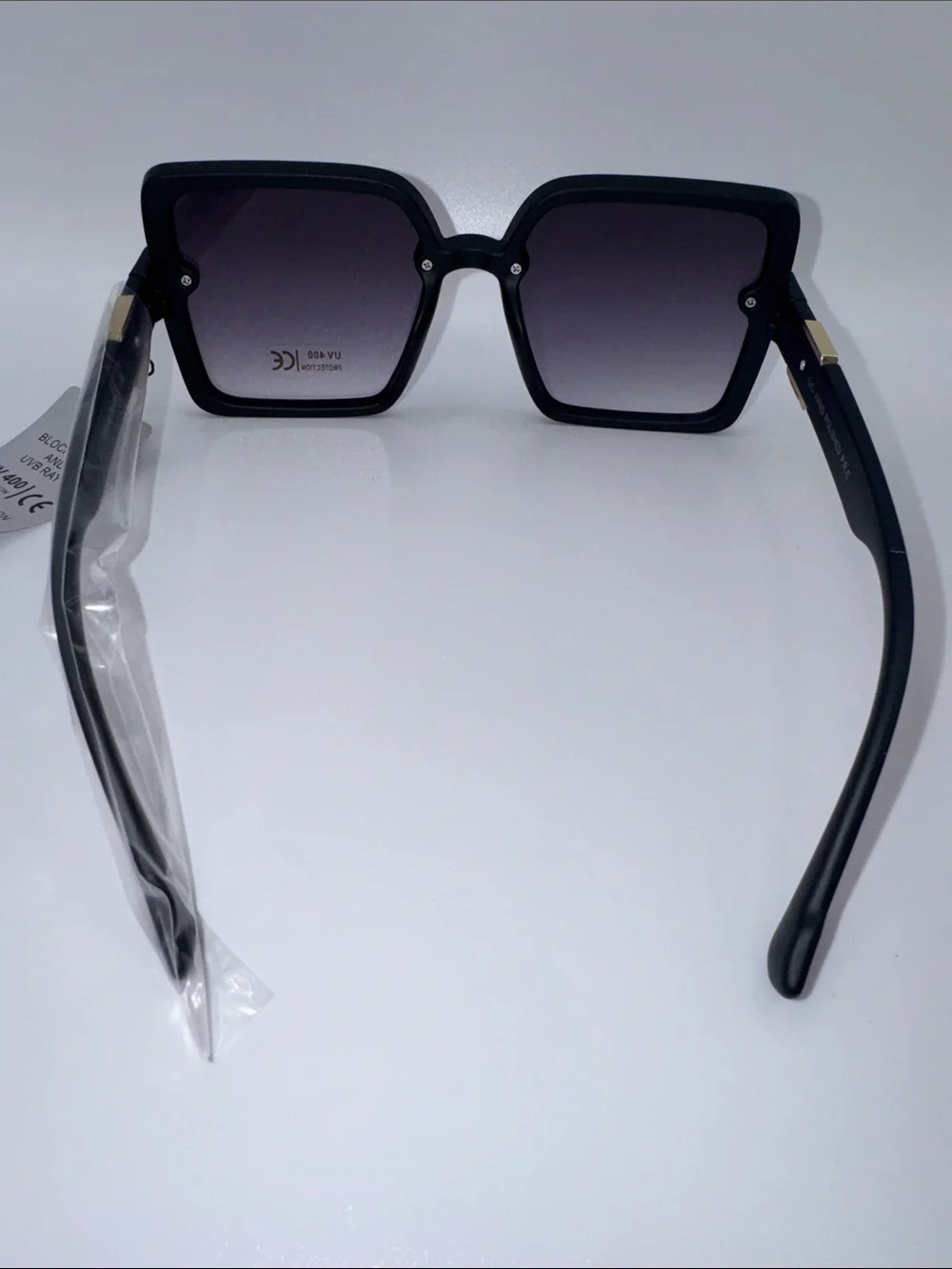 N/A stylish black