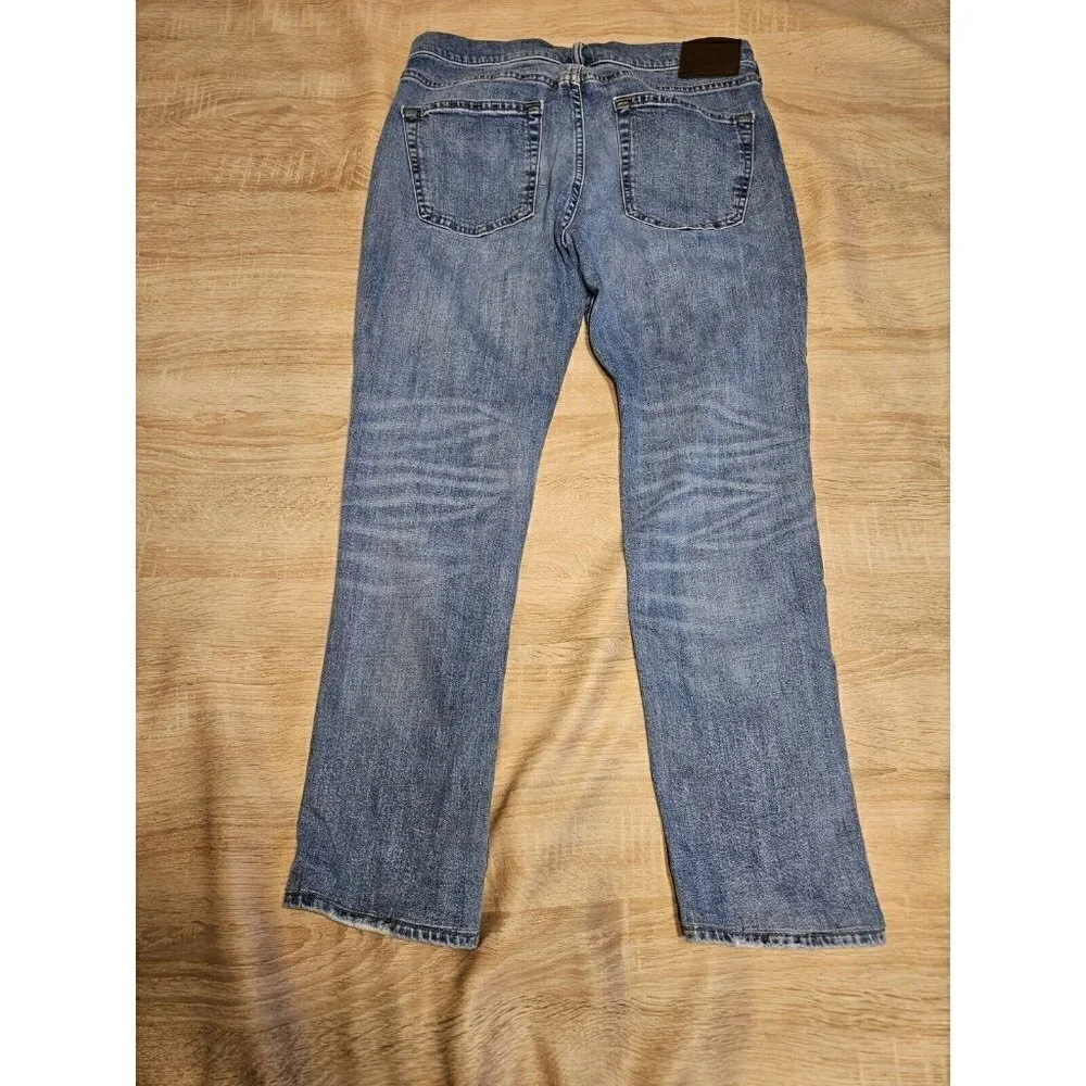 Abercrombie & Fitch this pair
