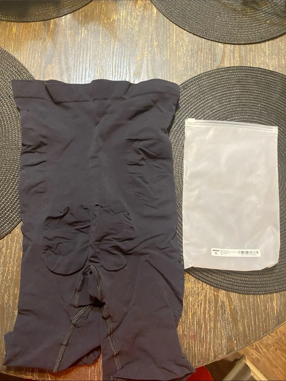 SKIMS soft black