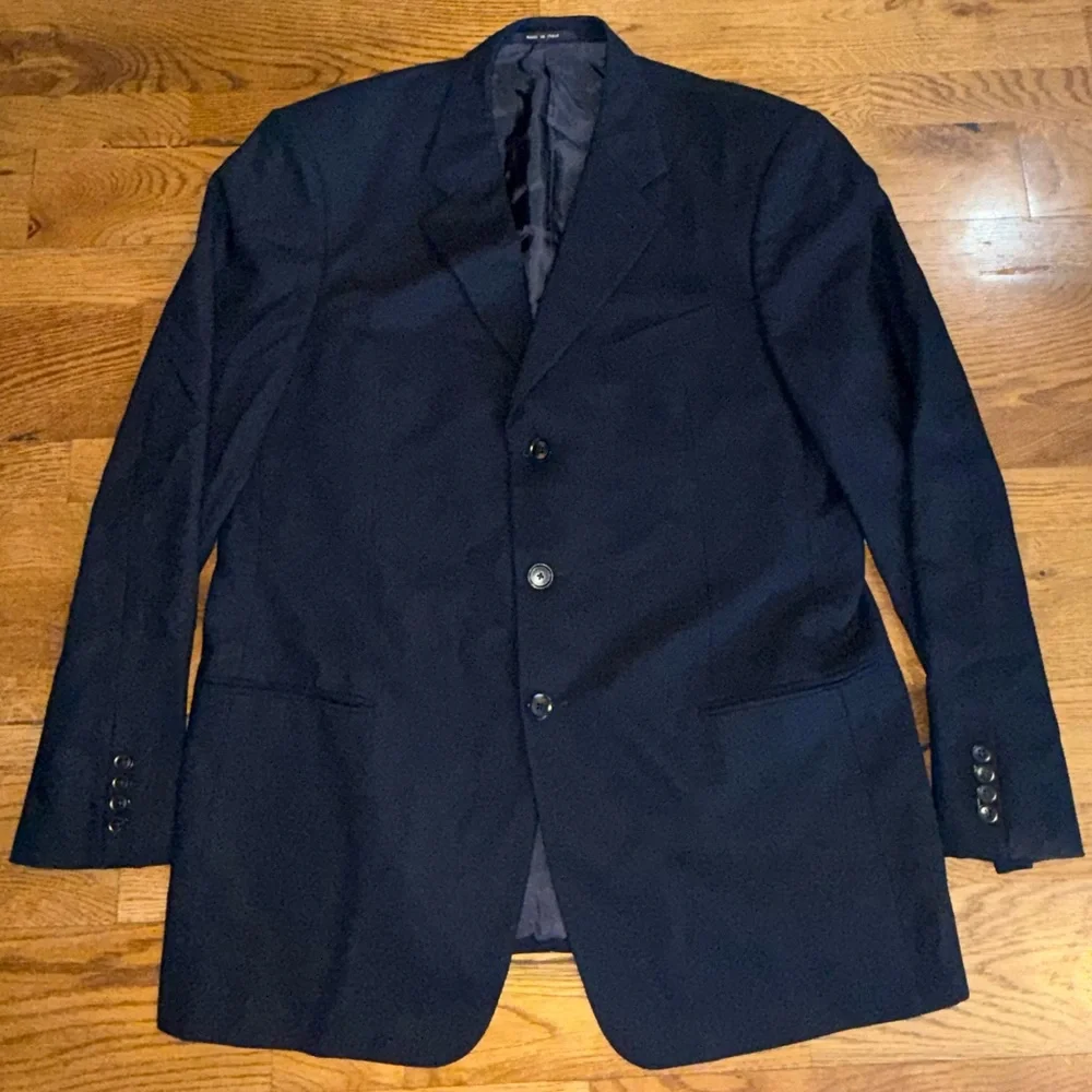 Armani Collezioni. Twill Textured Black Blazer. Size 44L.