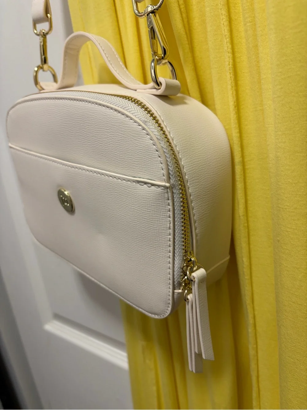 JM Collection cream strap jm