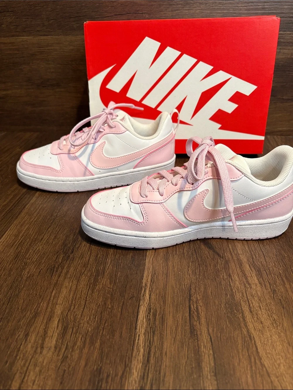 Nike classic low