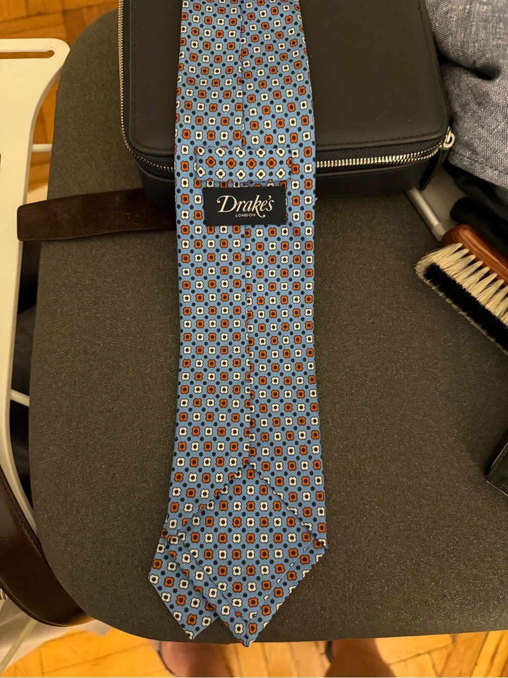 Drakes silk tie