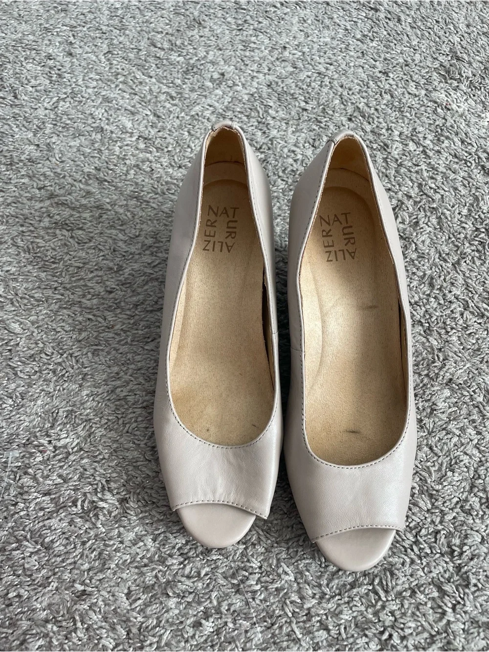 Naturalizer nude wedge