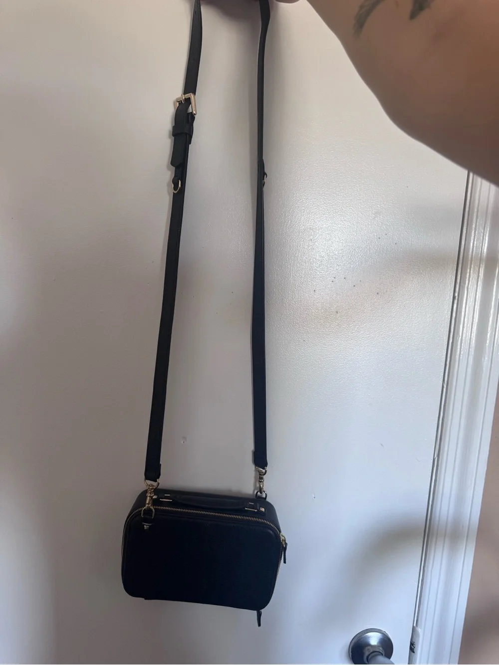 Unknown compact black