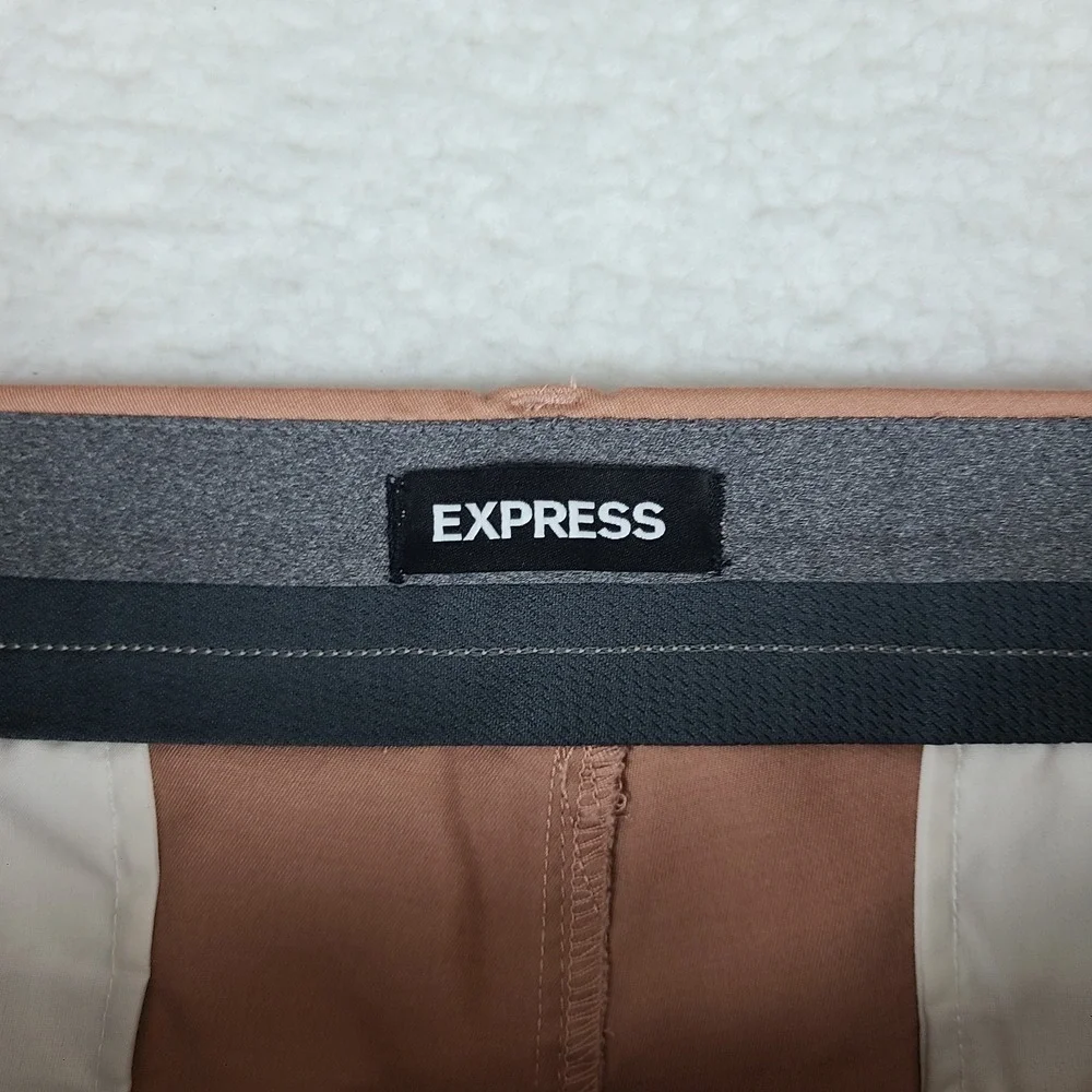 EXPRESS Shorts Mens 38 Orange 8