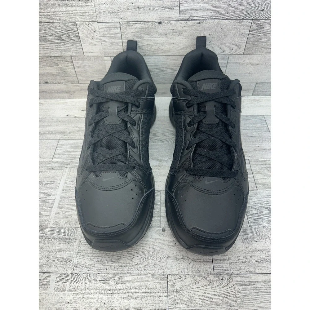 Nike air monarch