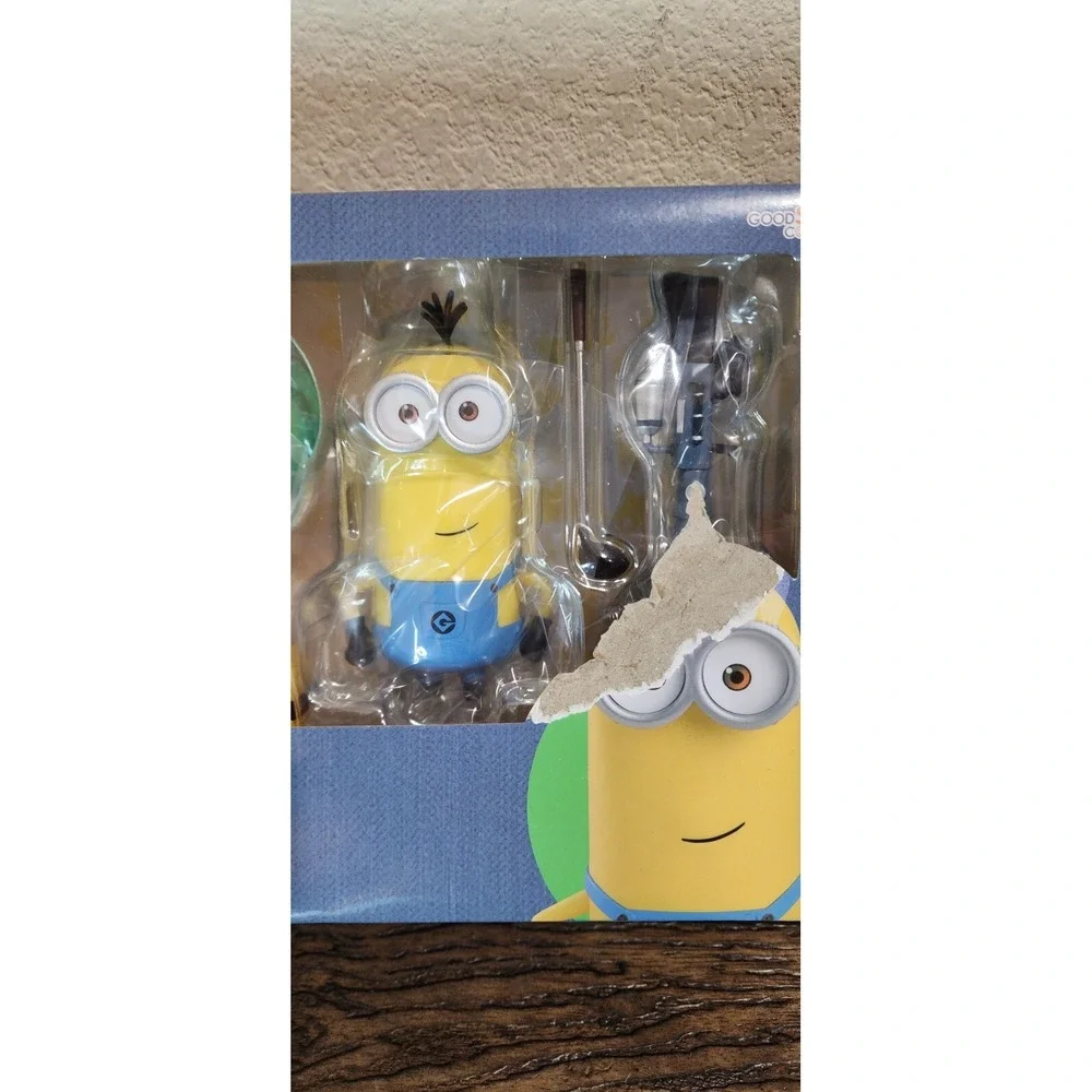 Kevin Good Smile Company Nendoroid 2302 Minions Action Figure NEW Damaged Box