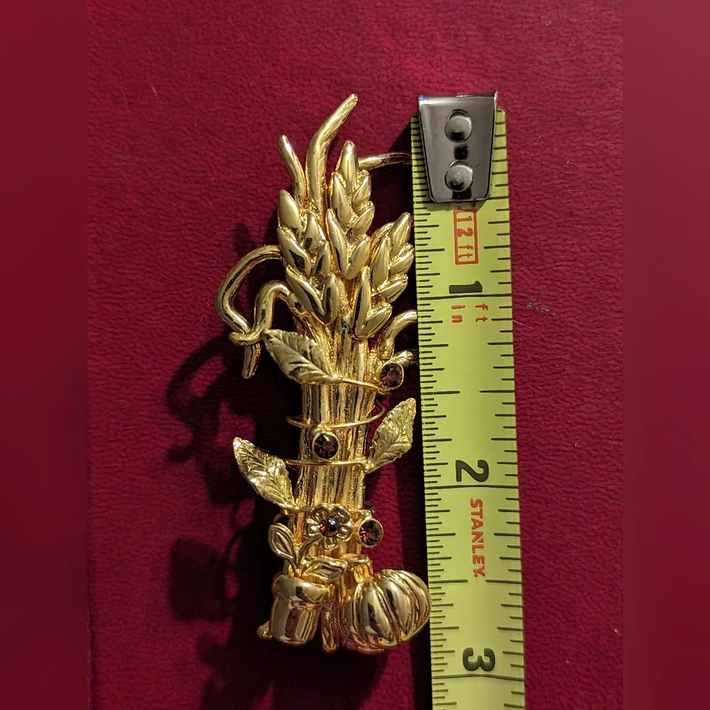 Source Unknown vintage gold