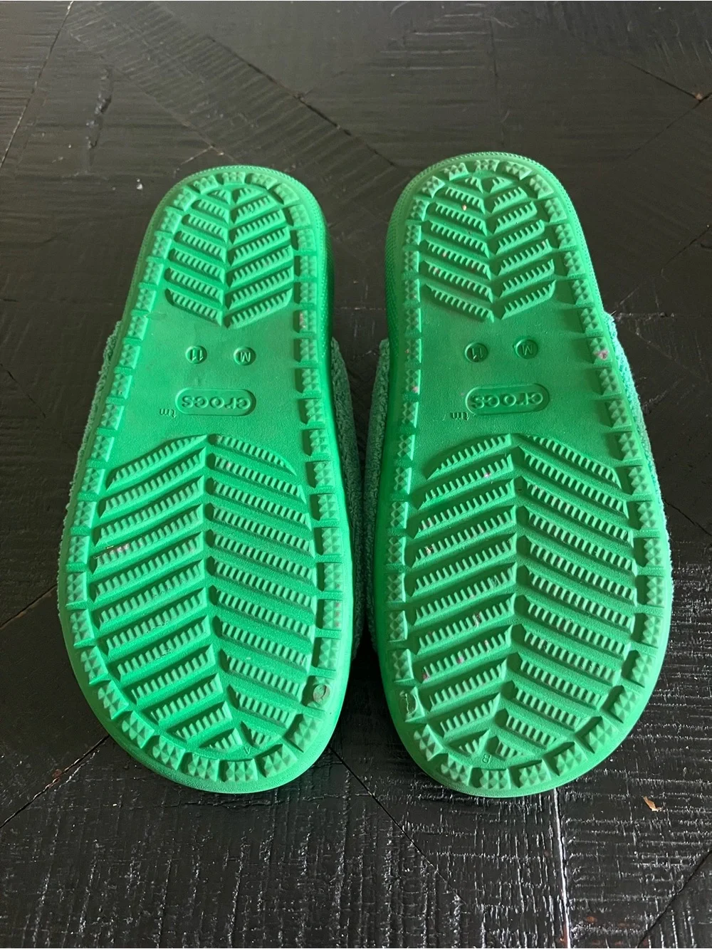 CROCS these green