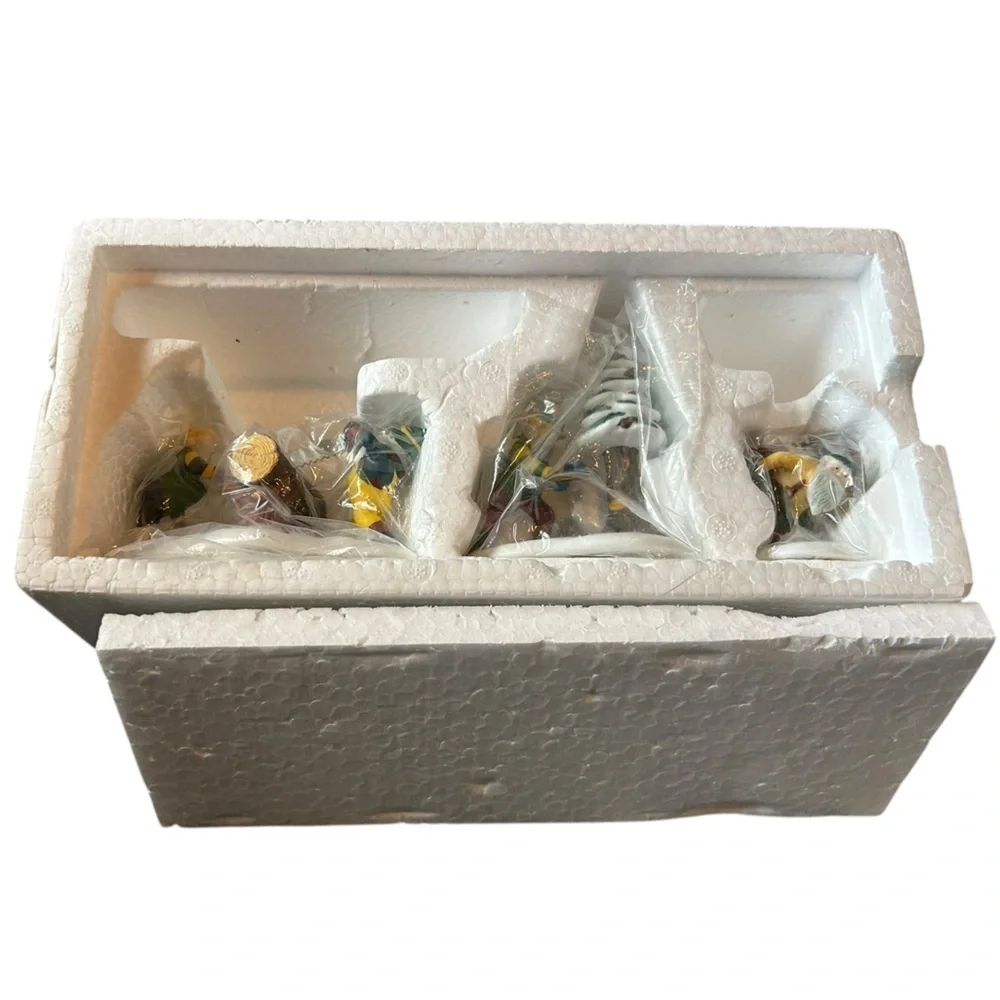Department 56 holiday cottage