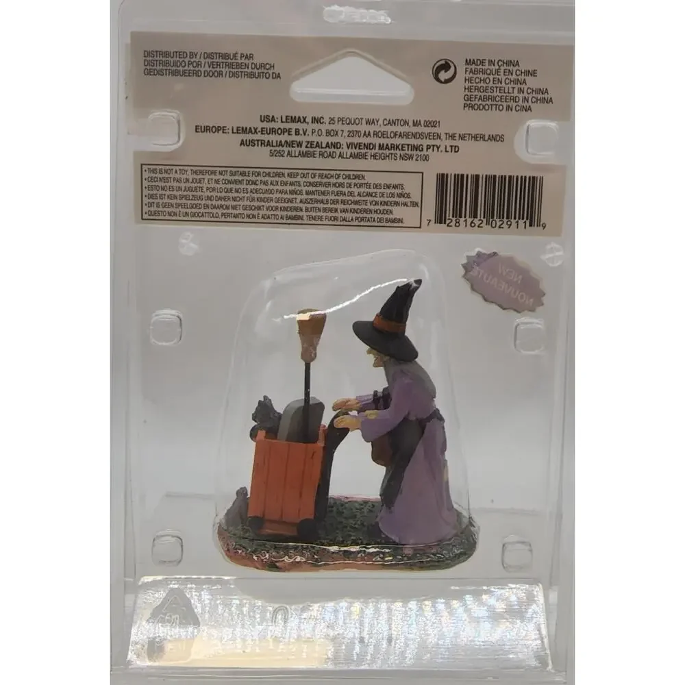Lemax Spooky Town SHOPPING FOR HALLOWEEN Figure #02911 NEW IN PACKAGE 2020