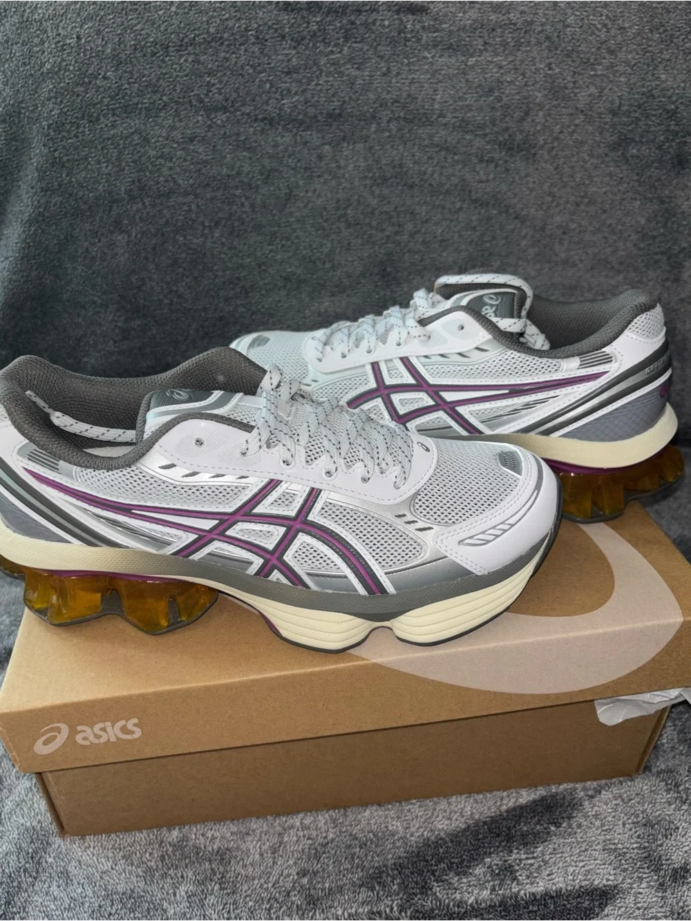 Asics gel kinetic