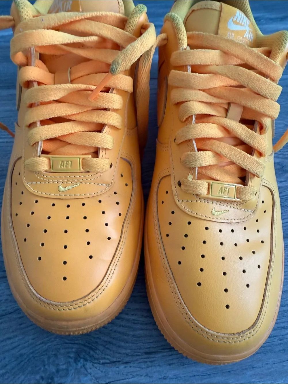 Nike low top