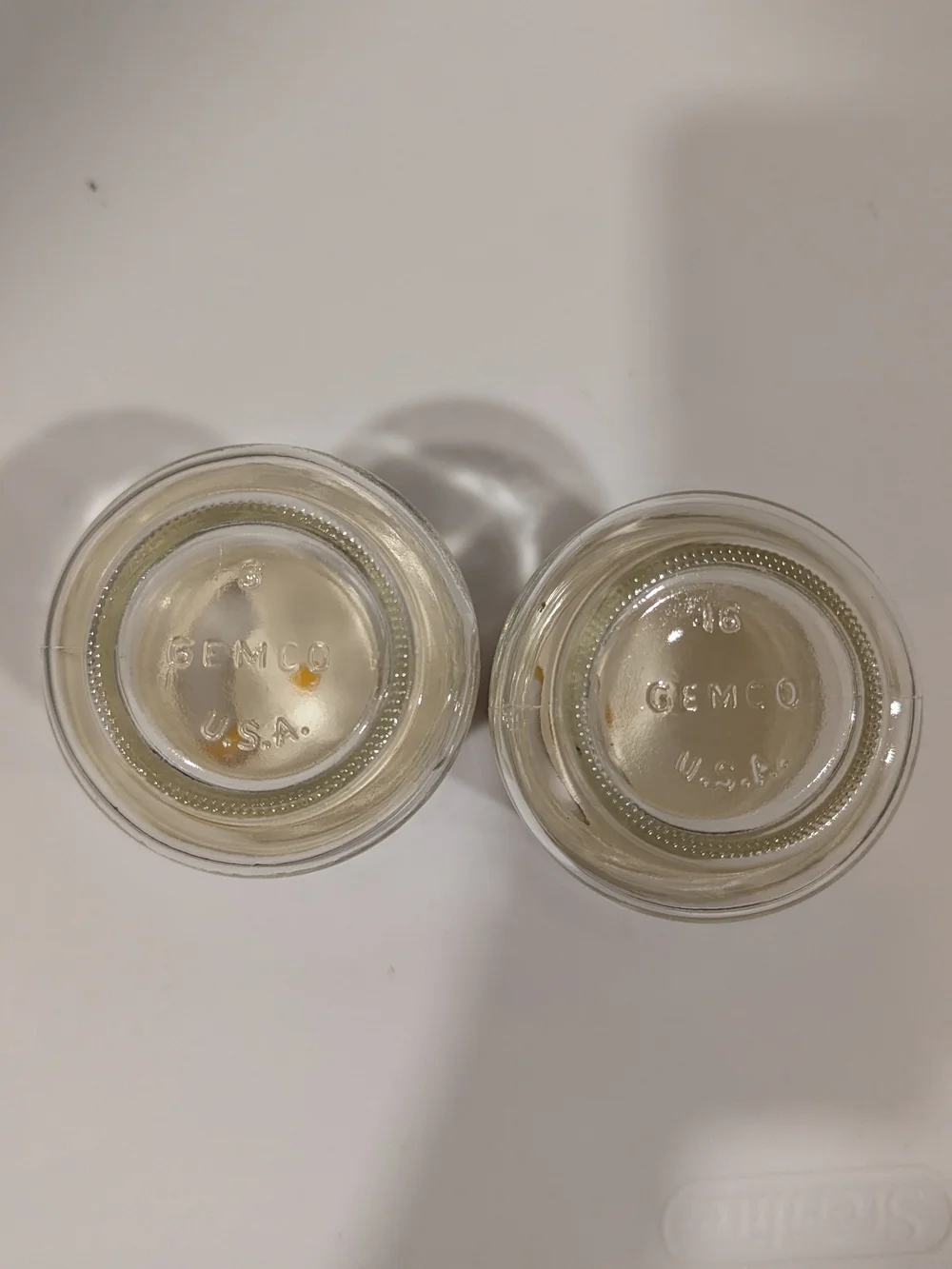 Set of 2 vintage Corning Ware Glass Gemco Spice of Life jars Excellent Condition
