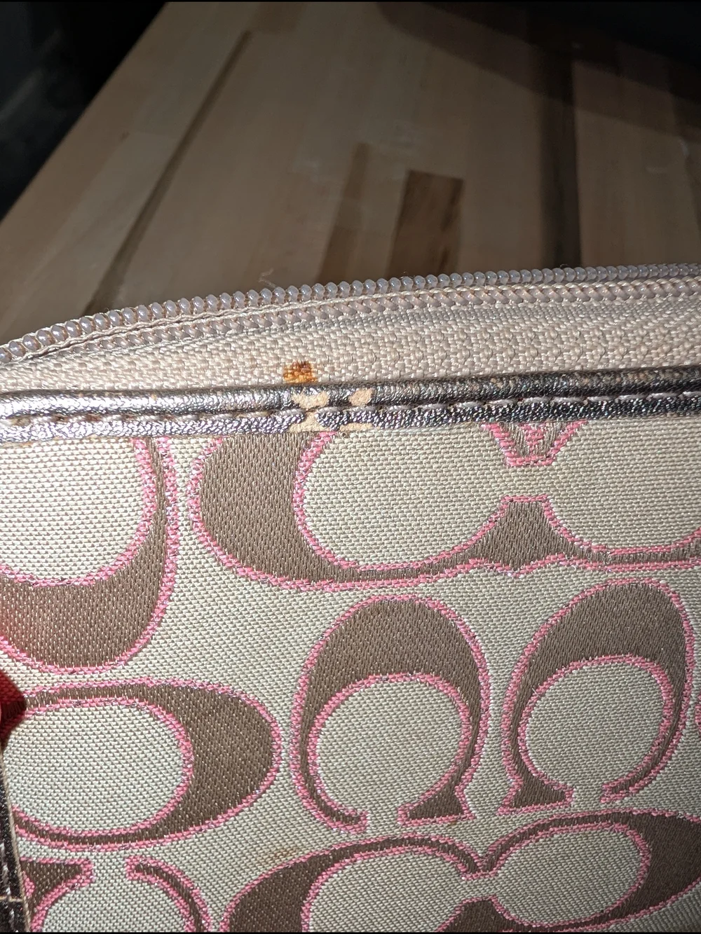 Coach compact zip