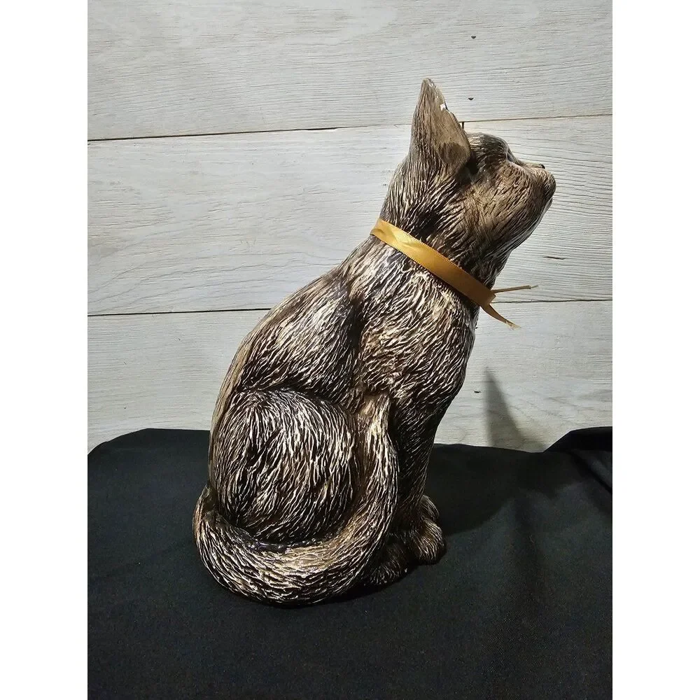 Brown cat blue