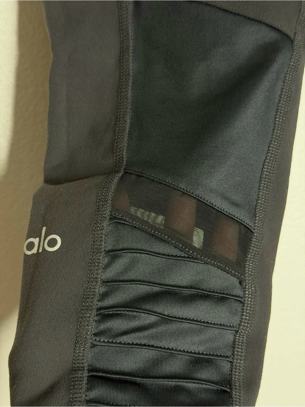 ALO Yoga authentic alo