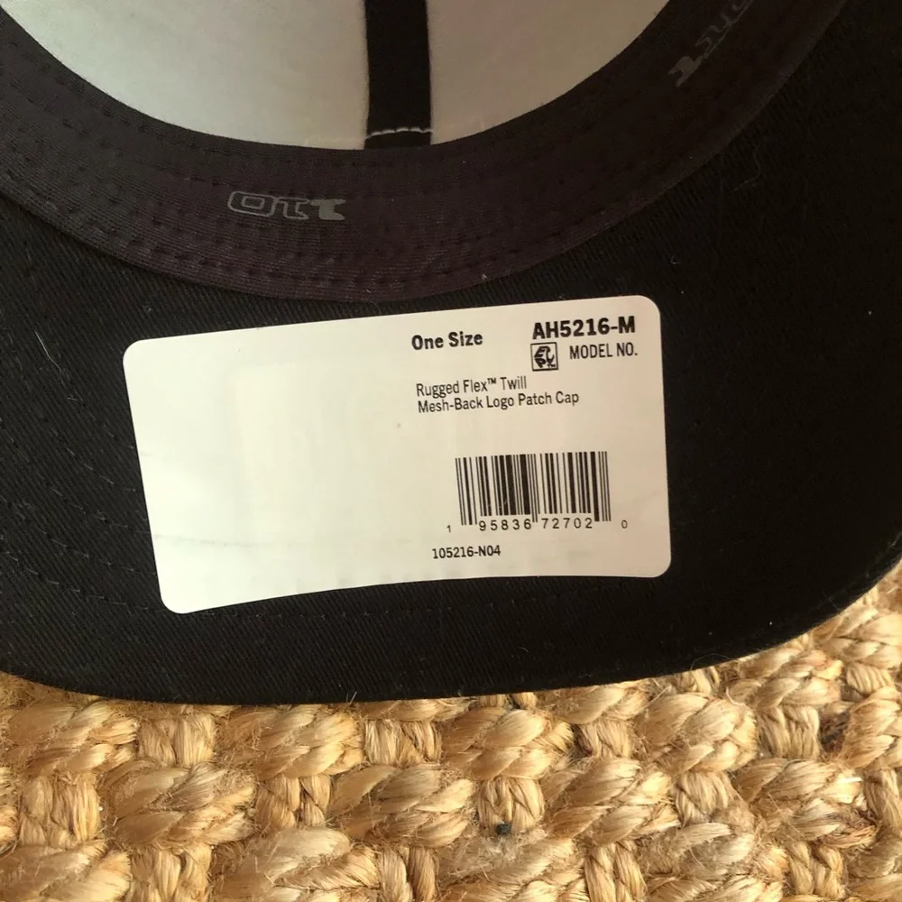 Carhartt snapback one