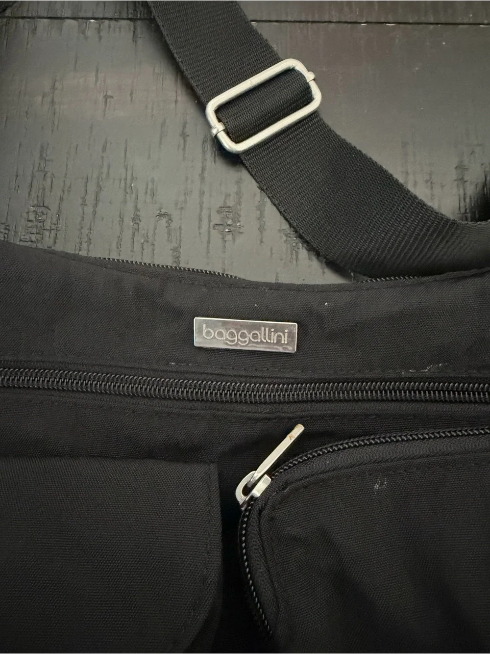 Baggallini black crossbody
