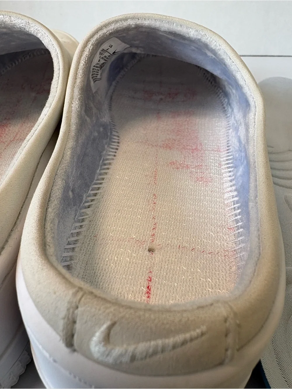 Nike minimal slip