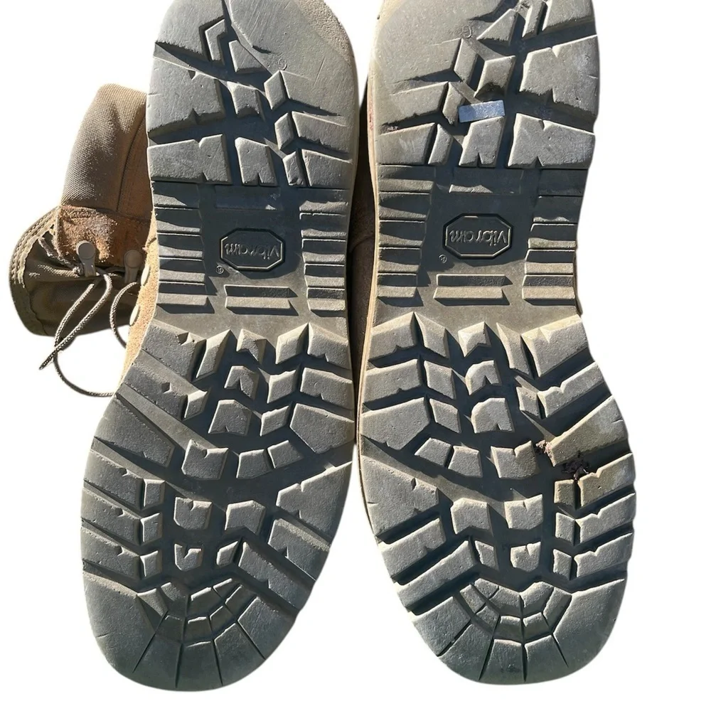 Vibram details mens