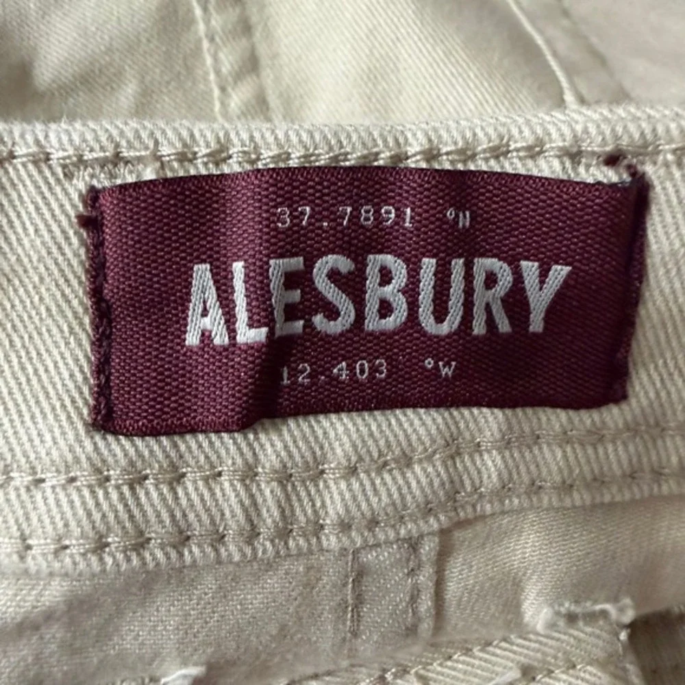 ALESBURY slim fit
