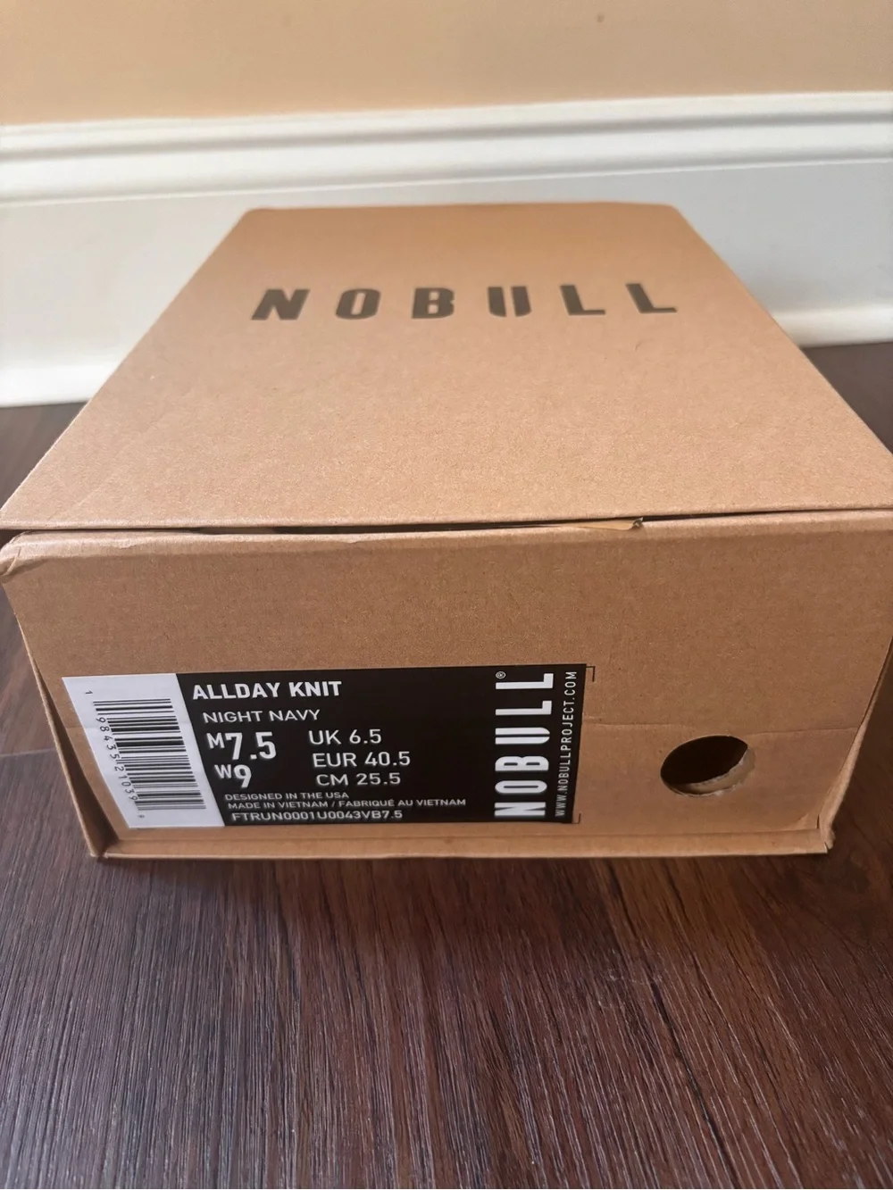 NOBULL never worn
