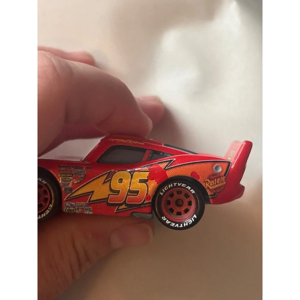 Pixar rust toys smoke