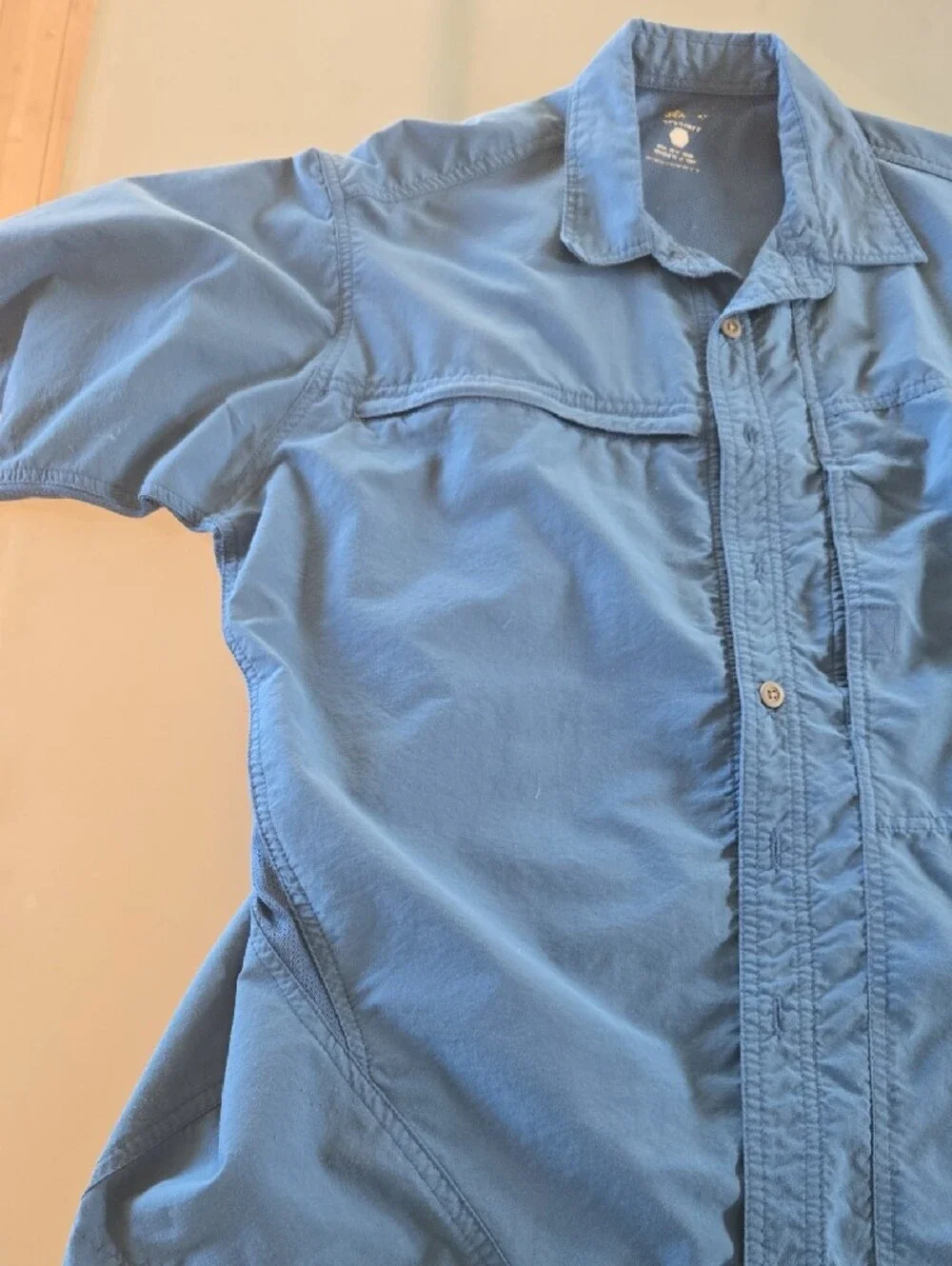Mountain Hardwear Men's Short-Sleeve Shirt Jacket in Blue